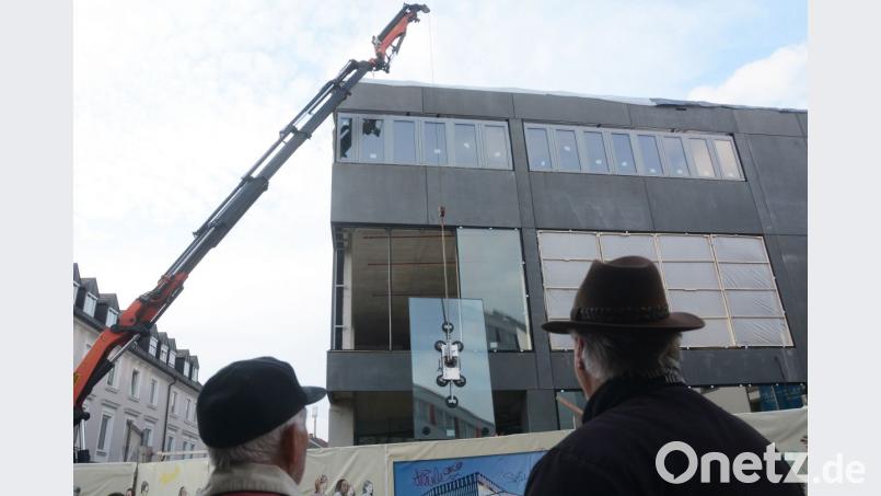 Kommt ein Fenster geflogen... Bild: Gabi Schönberger