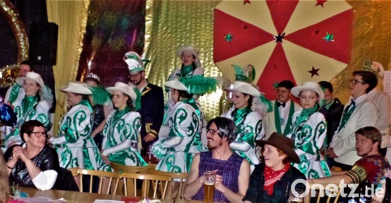 Absolut ein Hingucker, die Faschingsgarde aus Hammerles. Bild: jml