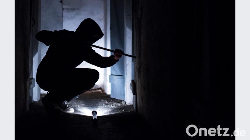 Einbruch in der Gemeinde Fensterbach. Symbolbild: Silas Stein/dpa