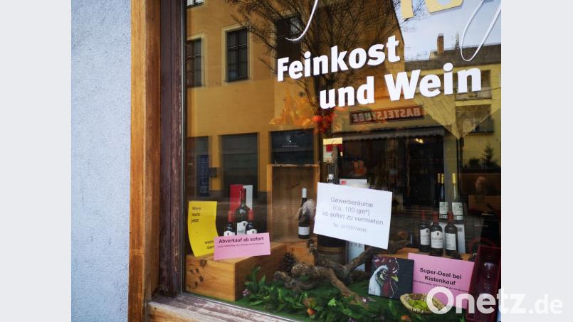 Schaufenster: Nachricht "Ab sofort zu vermieten" Bild: Thomas Dobler