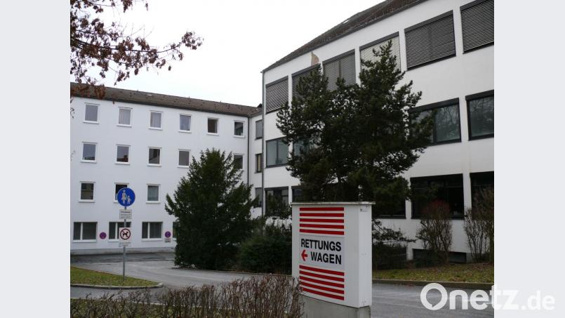 Geht es nach Dr. Wolfgang Ries sollte am Krankenhaus Waldsassen die akutmedizinische Versorgung gestärkt werden. Bild: kgg