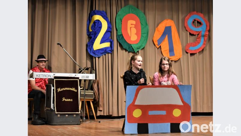 Seniorenfasching im großen Jugendheimsaal Bild: rgr