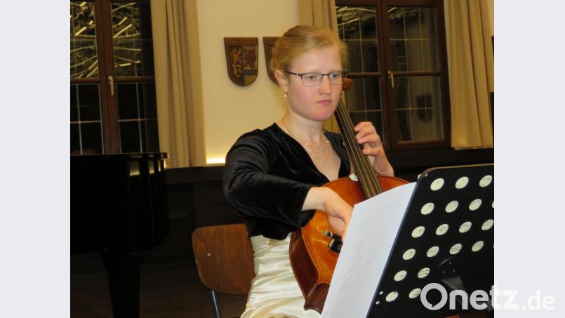 Kinga Schröder, 28 Jahre alt, ist gebürtige Ungarin. Sie ist Vollblutmusikerin wie ihr Ehemann Jakob Johannes Schröder und der Schwiegerpapa. Bild: ubb