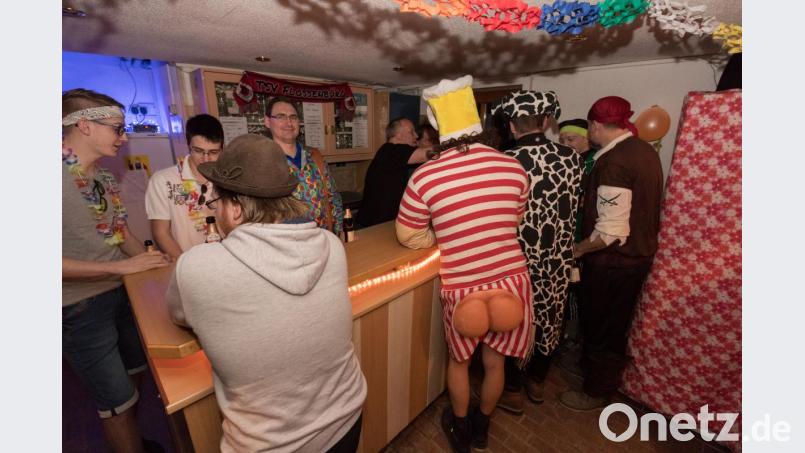 Nicht nur ein schöner Rücken kann entzücken will diese außergewöhnliche Verkleidung vermitteln. Bild: dtr