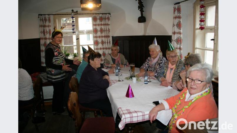 Die Wirtsstube beim Prockl war der geeignete Ort, um „wohlbehütet“ Fasching zu feiern. Bild: wro