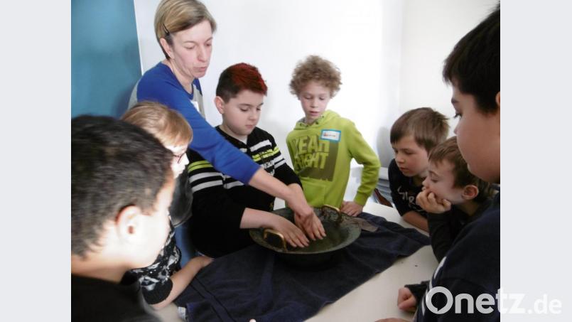 Töne und Wasser aus der Wasserspringschale. Bild: mma