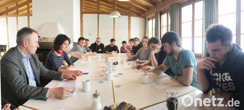 Was bedeutet das Volksbegehren für die Junglandwirte, die gerade ihre Ausbildung an der Höheren Landbauschule in Almesbach absolvieren? Sie sehen ihren Berufsstand zu Unrecht in der Bringschuld. Bild: Gabi Schönberger