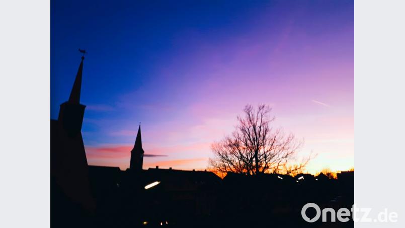 Sonnenuntergang über Neustadt am Kulm. Bild: Philipp Kassel
