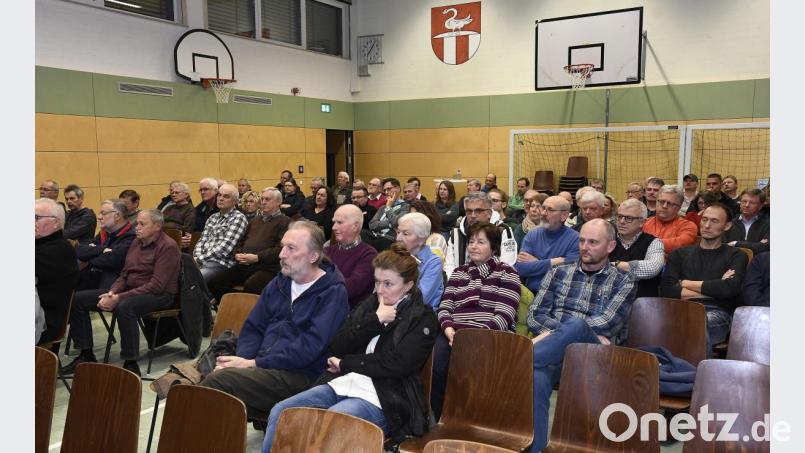 Während in anderen Orten bei den Bürgerversammlungen häufig gähnende Leere herrscht, ist das in Ammerthal nicht so. Gutes hat das aber nicht unbedingt zu bedeuten. Bild: Petra Hartl