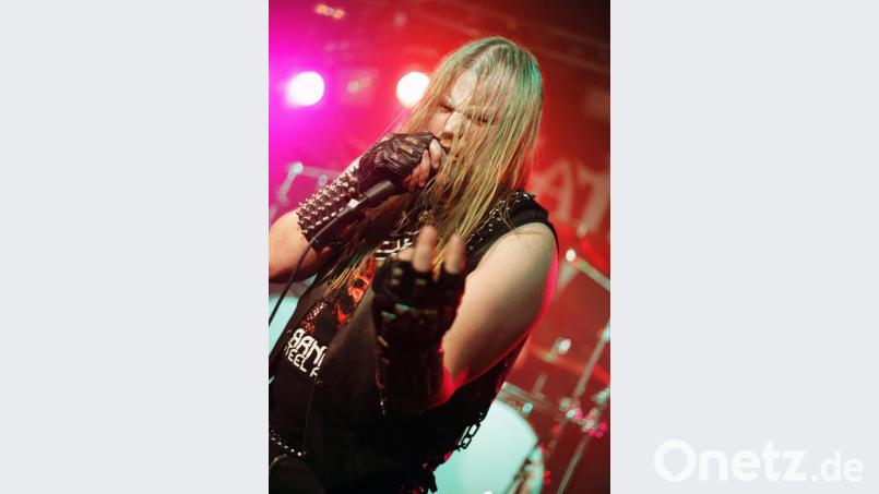 Die schwedische Band „RAM“ um Sänger Oscar Carlquist heizte als Vorband das Publikum so richtig an. Bild: „Salute“/Danny Jakesch Bild: &quot;Salute&quot;/Danny Jakesch