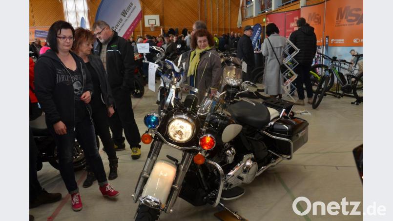 Die Saison der Zweiradfahrer geht los. Die neuesten Modelle sind am Wochenende bei der Motorradausstellung in der Dreifachturnhalle zu sehen. Archivbild: dob