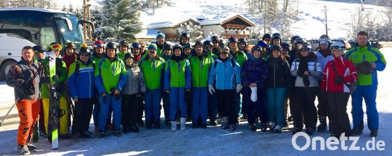 Die &quot;Hüttenjäger&quot; genießen ihren Skiurlaub in Österreich. Bild: exb