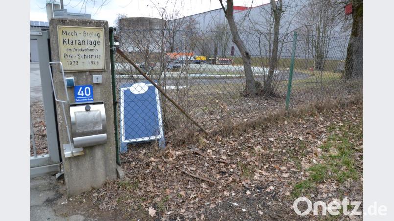 Anfang der 1970er wurde die Kläranlage in Pirk errichtet. Sie ist immer wieder sanierungsbedürftig. Zweiter Bürgermeister Alexander Radlbeck hat vor seinem Abtritt eine Vision dazu. Bild: Beate-Josefine Luber