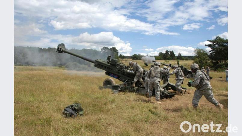 Es braucht keine Panzer, um auf dem Übungsplatz Schießlärm zu erzeugen. Auch US-Haubitzen krachen sehr laut. Bild: mor