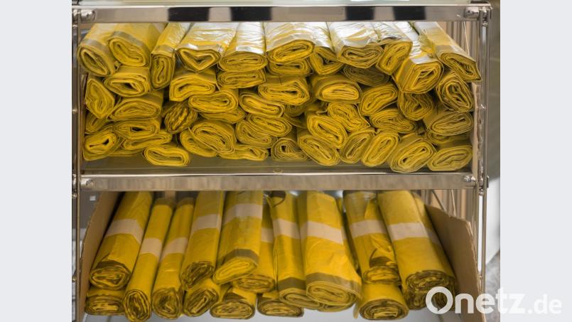 Mittlerweile gibt es in allen Rathäusern im Landkreis wieder Gelbe Säcke. Bild: tr