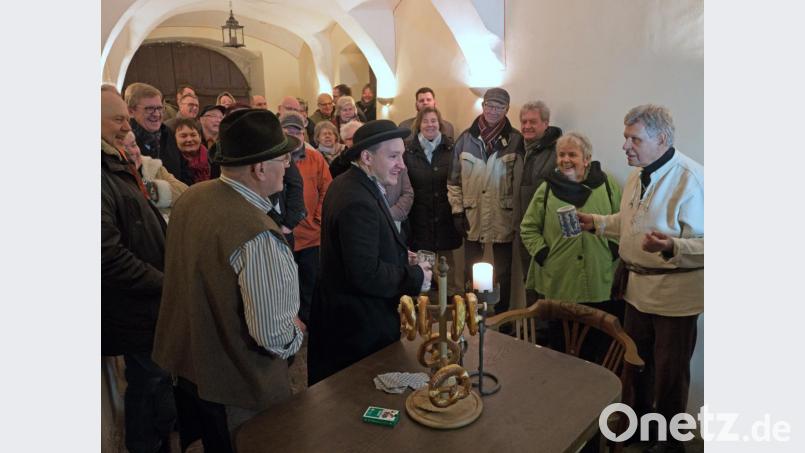 Der Zoiglprüfer (Georg Schirmer) in Aktion. Bild: tr