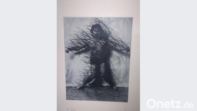 Arnulf Rainer ist ein Neuling im Regensburger Kunstkabinett. Sein Markenzeichen sind übermalte Bilder. Bild: Susanne Wolke