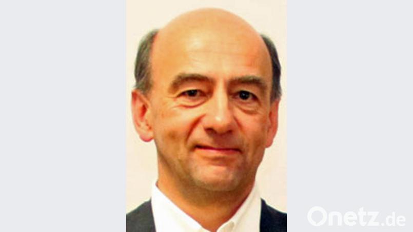 Apotheker Viktor Hammer, Besitzer der St. Wendelin-Apotheke am Marktplatz und der City-Apotheke beim Finanzamt. Bild: exb