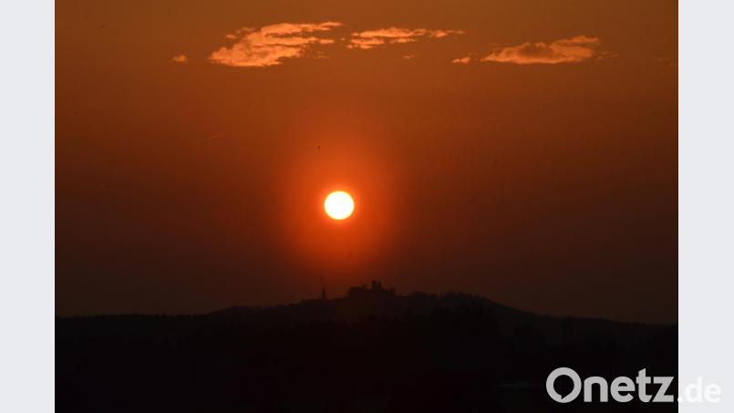 Als würde die Sonne die Erde küssen. Bild: dob