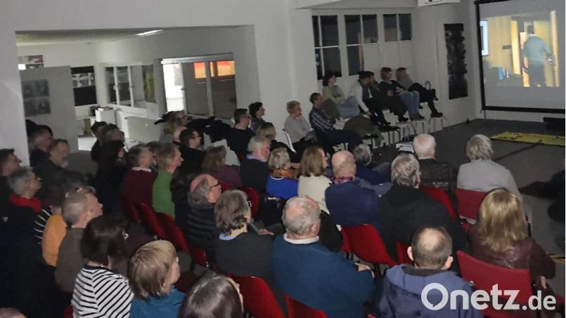 Großes Interesse findet der &quot;Wackersdorf&quot;-Film nach wie vor. Auch bei der Vorführung durch die Bürgerinitiative gegen atomare Abrüstung in den Räumen des Weidener Kunstvereins. Bild: Kunz