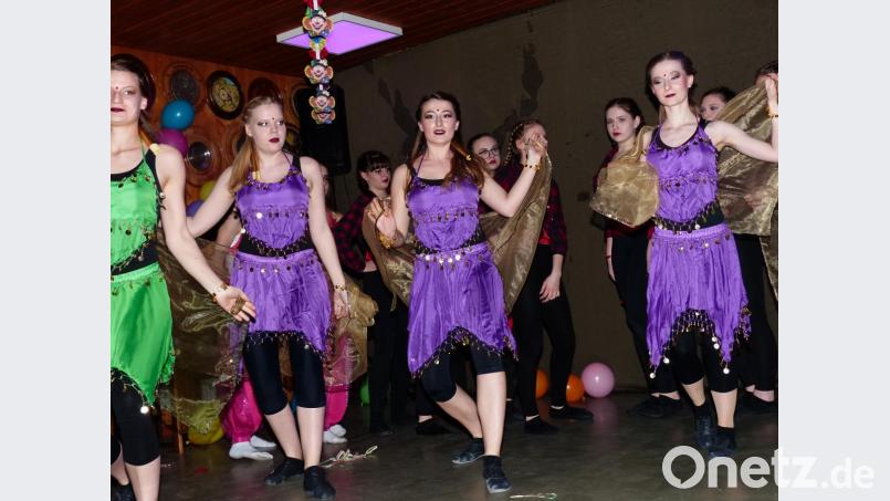 „Red.LOUH.ded“ präsentieren sich als Meisterinnen von Tanz und Choreografie Bild: hme