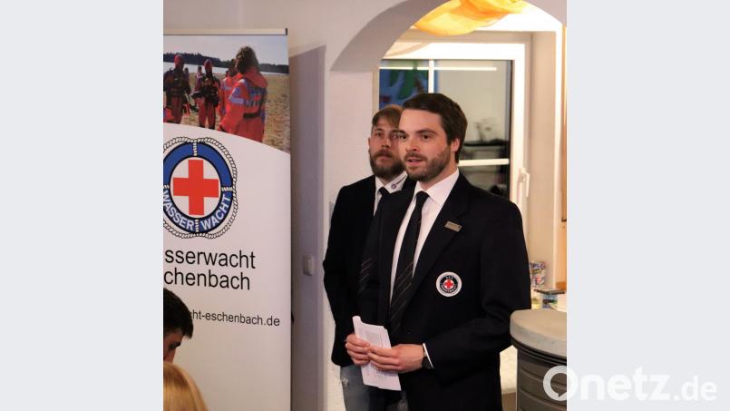 Auf ein aktives Jahr blickt Josef Ott, der Vorsitzende der Ortsgruppe Eschenbach der Wasserwacht, zurück. Bild: myd