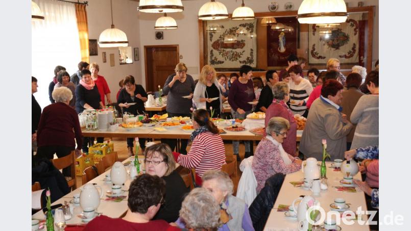 Das Büfett beim Frauenfrühstück lässt keine Wünsche offen. Bild: rpp