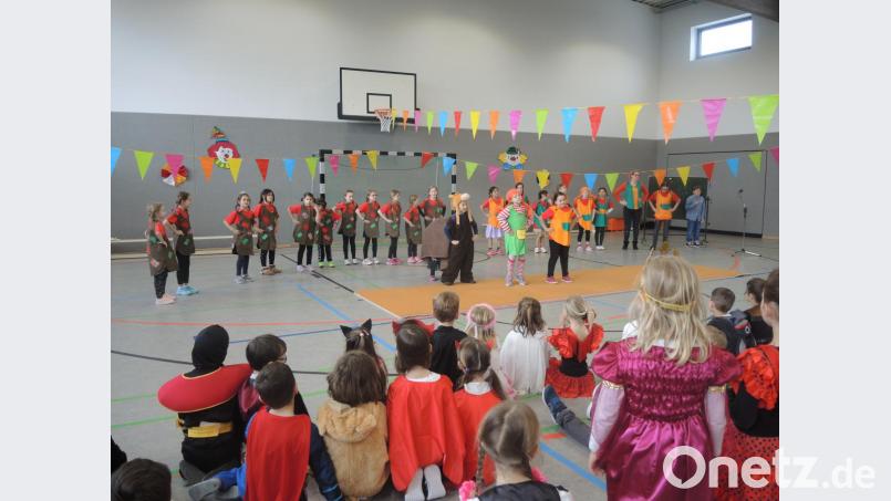 Fasching an der Jobst-vom-Brandt-Schule Waldershof. Bild: fpoz