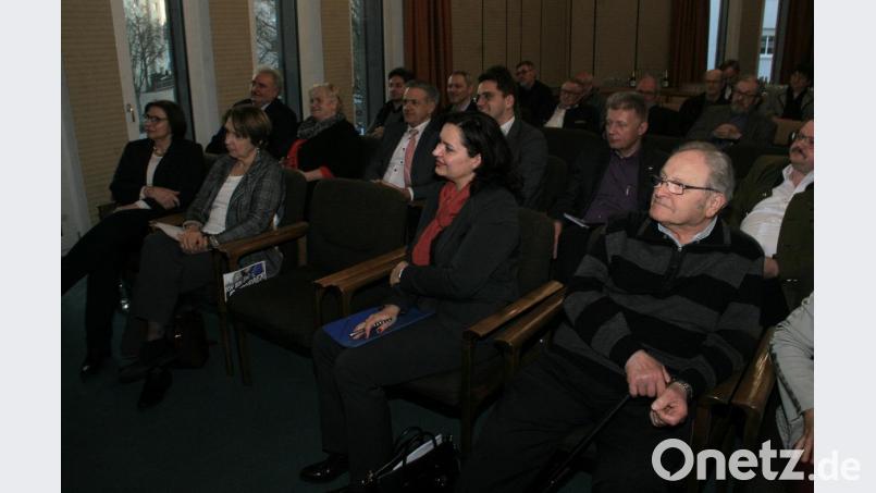 Dem Vortrag im Rathaus lauschten viele Interessierte. Bild: wro