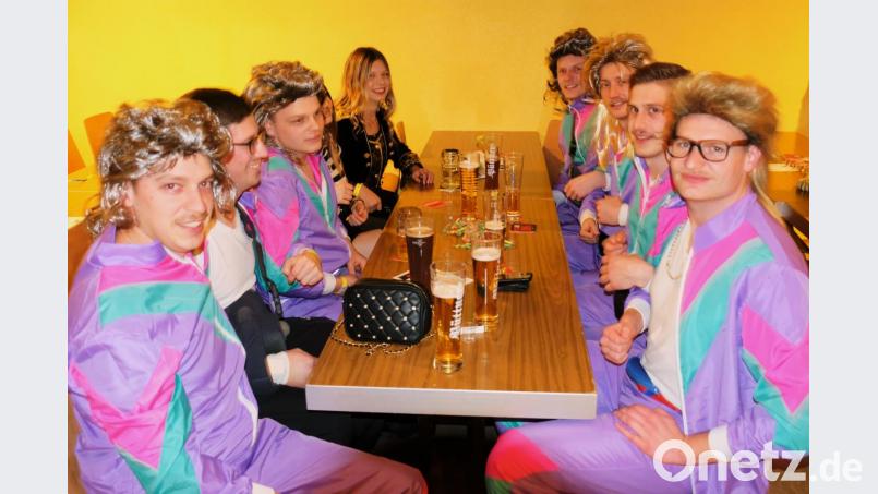 &quot;Spaß muss sei&quot;n, sagt sich der &quot;Bauwong&quot;-Stammtisch bei seinem &quot;Derblecken&quot;. Bild: do