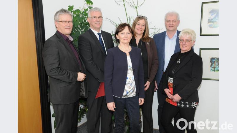 Arbeiten bei der Integration junger Migranten eng zusammen (von links): Markus Nitsch, Günther Pronath, Eva Filipczak, Suse Haase, Wolfgang Zwicknagl und Uschi Maxim. Bild: exb/Andre Stephan-Park