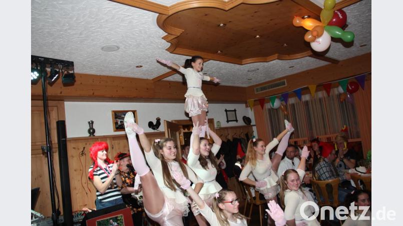 Jugendgarde: Hoch auf den Schultern. Bild: adj