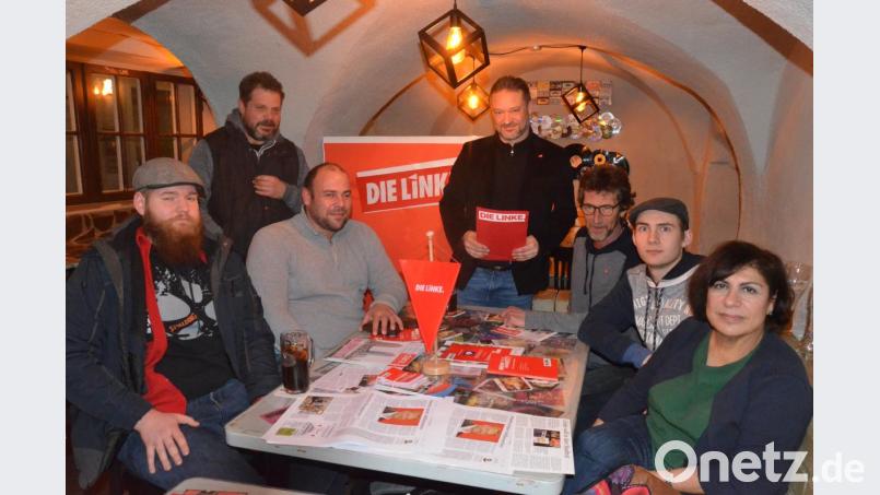 Märchenonkel Ali Zant liest aus &quot;Rotkäppchen und der böse Wolf&quot;. Bild: Kunz