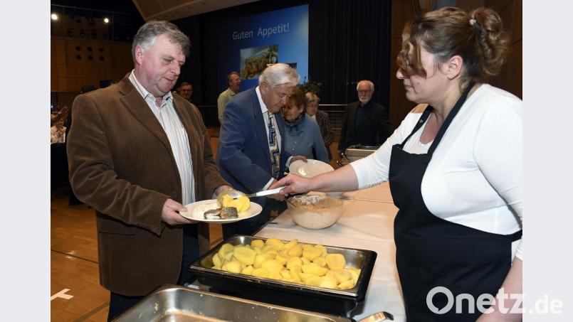 Klassisches Aschermittwochs-Gericht: Fisch mit Kartoffeln. Bild: Petra Hartl