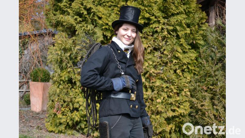 Kathrin Plommer aus Mitterteich ist von Beruf Kaminkehrerin. Bild: szl