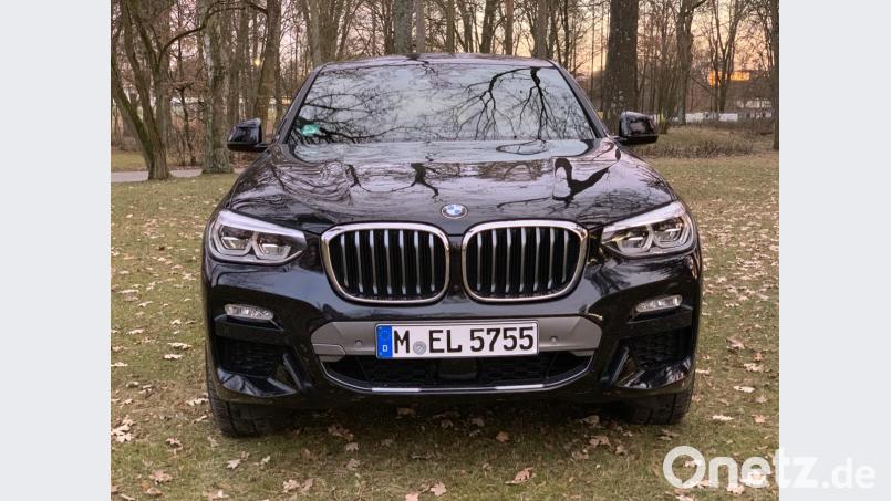 Von vorne nicht vom X3 zu unterscheiden: Der BMW X4. Bild: Michael Ascherl