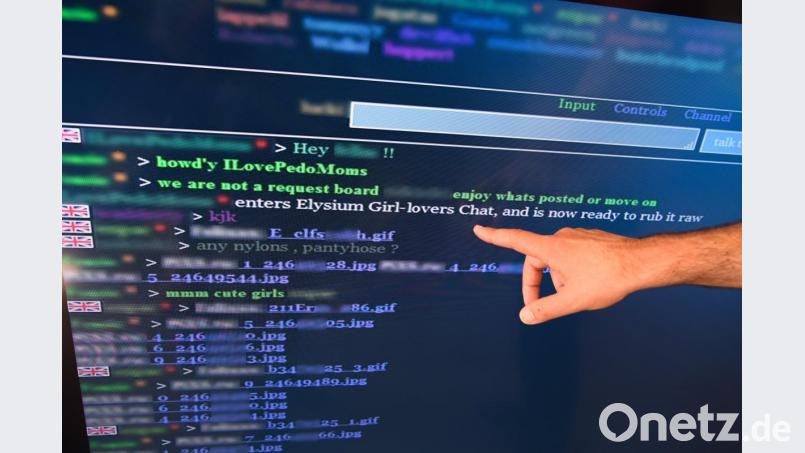 Screenshot eines Chat-Protokolls der Kinderpornografie-Plattform „Elysium“. Bild: Arne Dedert