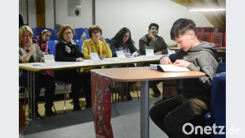 Vor den kritischen Augen der Jury müssen die Leser sich konzentrieren. Bild: gsb