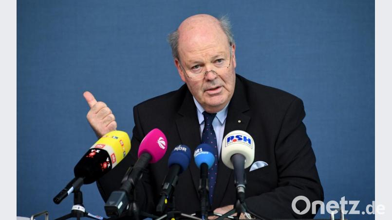 Der schleswig-holsteinische Innenminister Hans-Joachim Grote (CDU). Bild: Carsten Rehder/dpa