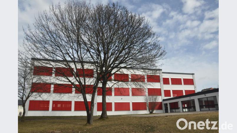 Gut 1,4 Millionen Euro hat die Stadt in die Schulsanierung im vergangenen Jahr investiert. Heuer kommt eine weitere Million hinzu. „Dann haben wir eine Generalsanierung erreicht“, unterstreicht Bürgermeister Alfred Stier im Gespräch Bild: ws