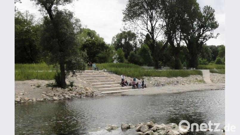Diese Stufenanlagen sind ein Muster für diejenigen, die am Flutkanal geplant sind. Rechts und links der Stufen soll die Böschung in Weiden aber bleiben. Bild: Wasserwirtschaftsamt Weiden
