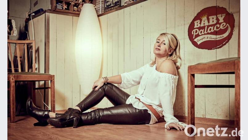 Zum Jubiläum am 17.März live in Concert: Baby Palace. Die vierfache deutsche Rockpreisträgerin Britta Wittenzellner wird im B14 ganz schön einheizen. Bild: exb