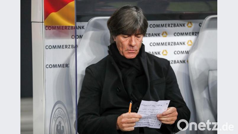 Bundestrainer Joachim Löw steht schwer unter Beschuss. Bild: agentur_dpa