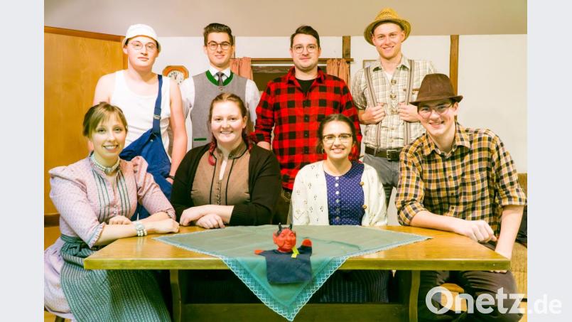 Die Theatergruppe der KLJB Saltendorf spielt im April das Stück "Deifi Sparifankerl". Bild: exb