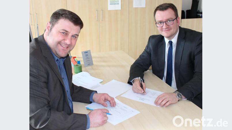 Der Bundeswahlkreis Amberg/Amberg-Sulzbach/Neumarkt hat den 37-jährigen Patrick Fröhlich (rechts) zum Vorsitzenden gewählt. Geschäftsführer ist Daniel Müller. Bild: eys