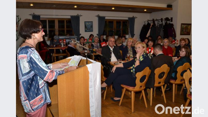 Waltraud Koller- Girke erinnerte bei Internationalen Frauentag der AsF an Clara Zetkin, eine Ikone der Frauenbewegung. Bild: hcz