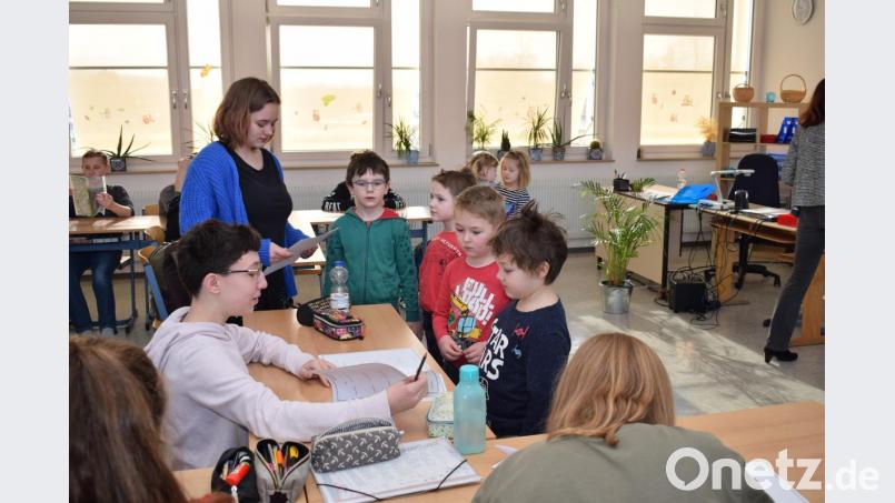 Begleitet und unterstützt von ihren Tutoren lernten die Kinder ihren neuen Lebensraum kennen. Schnell hat sich eine vertrauensvolle Atmosphäre entwickelt. Bild: bnr