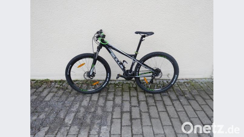Die Polizei Schwandorf sucht den Besitzer dieses Fahrrads. Bild: Polizei Schwandorf