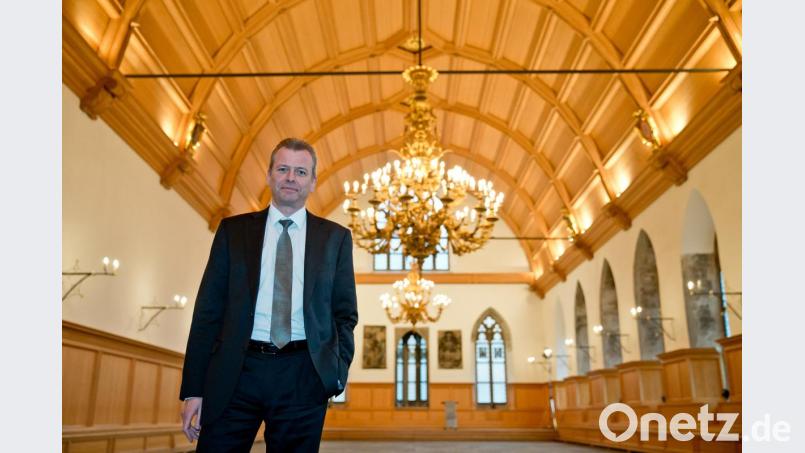 Nürnbergs Oberbürgermeister Ulrich Maly im historischen Rathaussaal.. Bild: Daniel Karmann/dpa