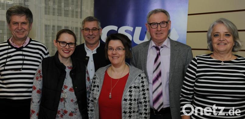 Neuwahlen standen beim CSU-Ortsverband Karmensölden auf dem Programm (von links): Armin Müller, Susanne Wasner, Fraktionsvorsitzender Dieter Mußemann, Beate Wollmann, Norbert Wasner und Eveline Bernklau. Bild: gf
